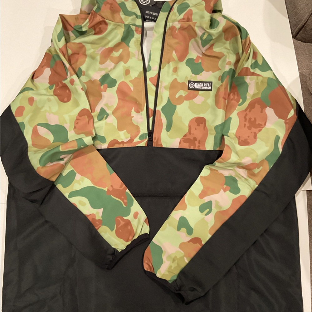 Black riffle coffee packable anorak windbreaker frog skin camo size xl NWT